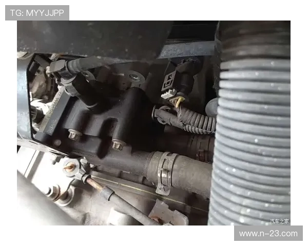 挖掘机发动机节温器开启温度