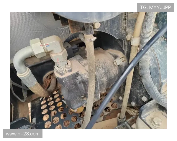 挖掘机制动系统安全检查